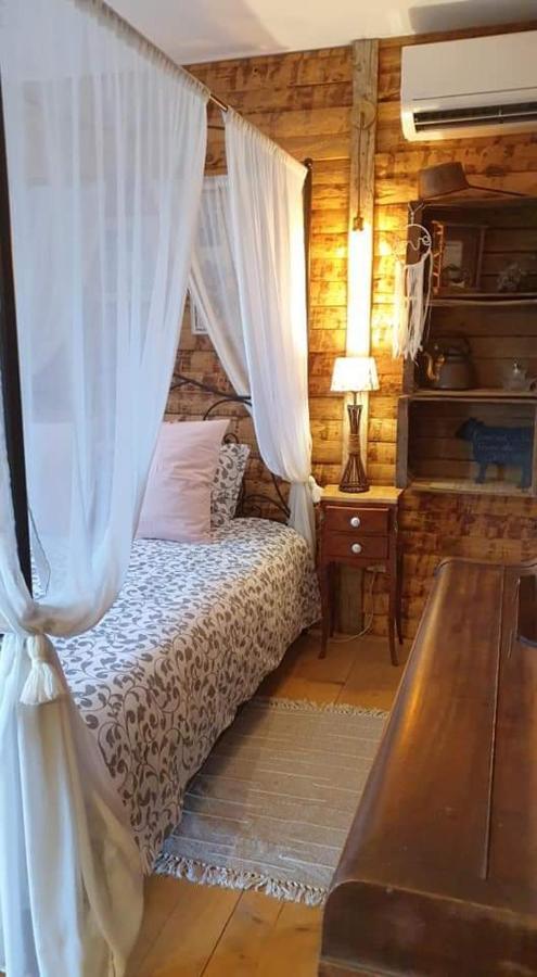 Chambre D'Hotes Le Petit Ranch Los Masos Exterior photo